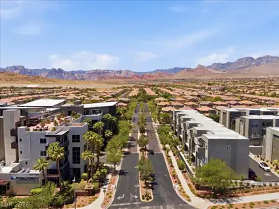 1124 Prospering Creek Street Las Vegas, NV 89135