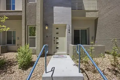 1164 Prospering Creek Street, Las Vegas, NV 89135 Front of Structure