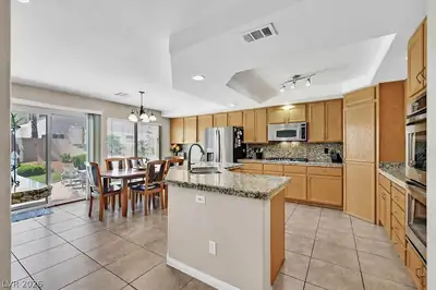 3905 Larkcrest Street, Las Vegas, NV 89129 Kitchen
