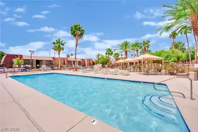 5098 River Glen Drive 198 Pool