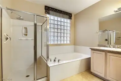10448 PREMIA Place, Las Vegas, NV 89135 Primary Bathroom