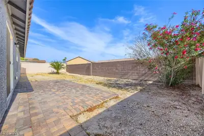 410 Foxvale Avenue, North Las Vegas, NV 89032 Yard