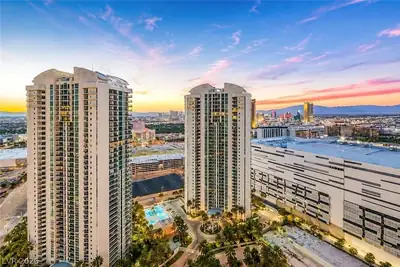 2877 Paradise Road 104 Las Vegas, NV 89109