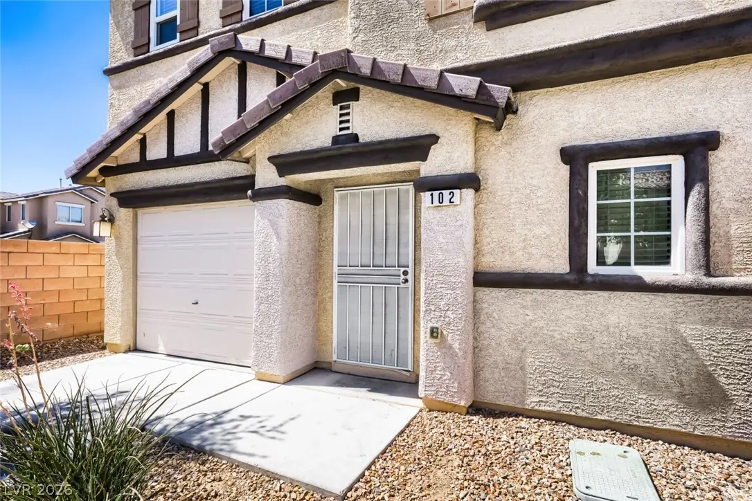 102 Masserta Court, Las Vegas, NV 89183