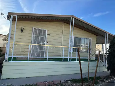 4637 Royal Ridge Lane 41 Las Vegas, NV 89103