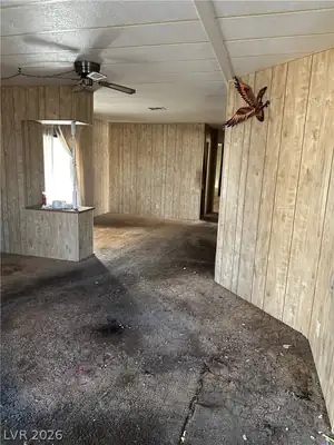 4637 Royal Ridge Lane 41 Living Room