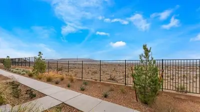 6212 Rathbone Street Community