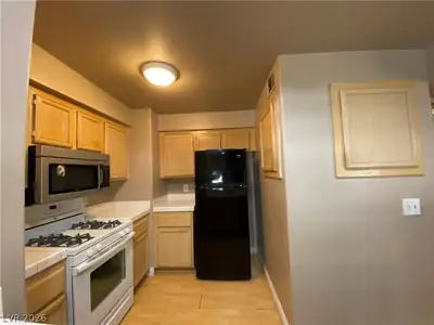2251 Wigwam Parkway 1722 Kitchen