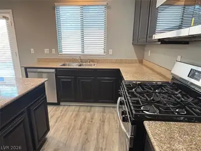 1079 Valley Light Avenue, Henderson, NV 89011 Kitchen