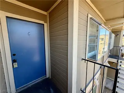 2704 Aarondavid Drive C Entrance Foyer