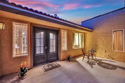 1027 Sidehill Way, Las Vegas, NV 89110 Entry