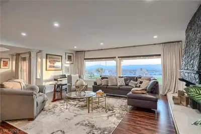 1027 Sidehill Way, Las Vegas, NV 89110 Living Room