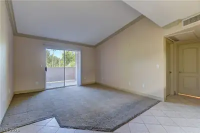 1150 North Buffalo Drive 2115 Living Room