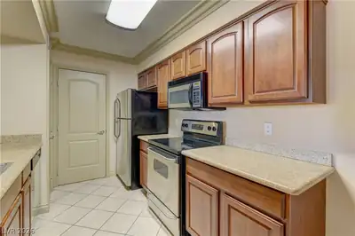 1150 North Buffalo Drive 2115 Kitchen