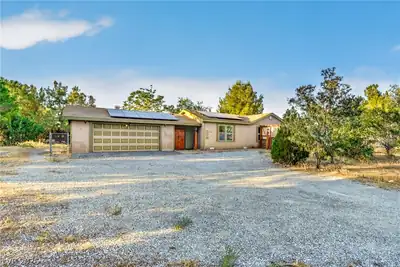 3160 East Navajo Boulevard, Pahrump