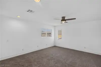 176 BROKEN PUTTER Way Bedroom