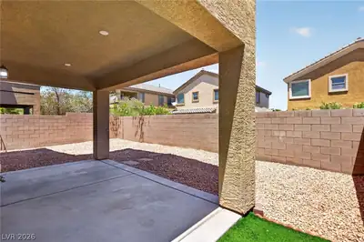 176 BROKEN PUTTER Way Patio