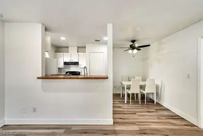 3923 Gogo Way 106 Kitchen