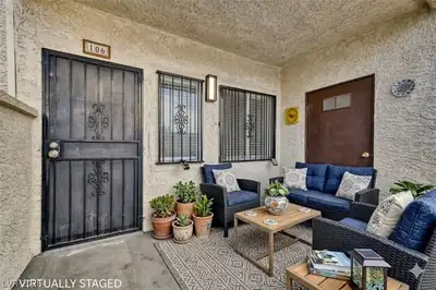3923 Gogo Way 106 Patio