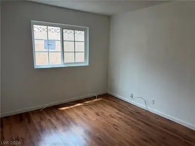 6225 Cedarwood Avenue Bedroom
