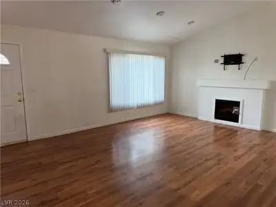 6225 Cedarwood Avenue Living Room