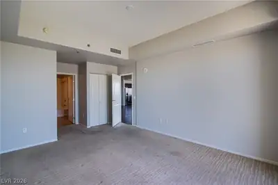 8255 Las Vegas Boulevard 1702 Bedroom