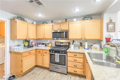 10200 Deerfield Beach Avenue 102 Kitchen