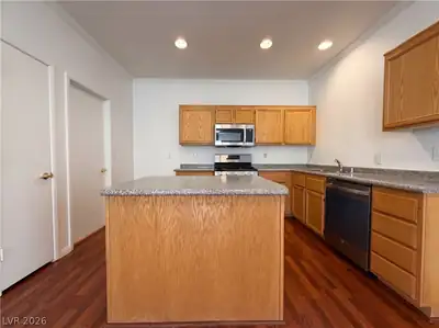 5338 Lindsay Heights, Las Vegas, NV 89148 Kitchen