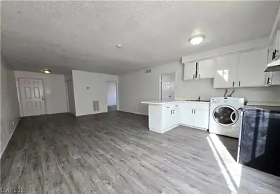 2937 Stewart Avenue, Las Vegas, NV 89101 Kitchen