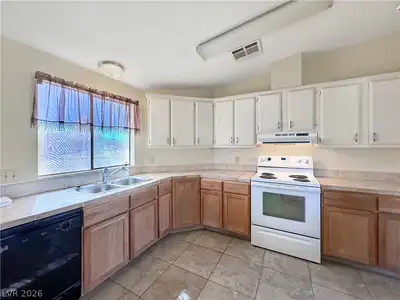 4850 Pontiac Circle, Pahrump, NV 89048 Kitchen