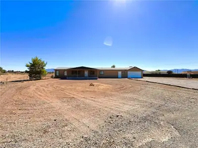 4850 Pontiac Circle, Pahrump, NV 89048 Front of Structure
