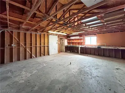 4850 Pontiac Circle, Pahrump, NV 89048 Garage