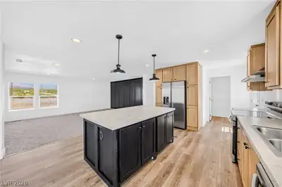5500 Blackrock Avenue, Pahrump, NV 89060 Kitchen