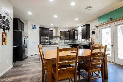 109 Kirkcaldy Street, Henderson, NV 89012 Kitchen
