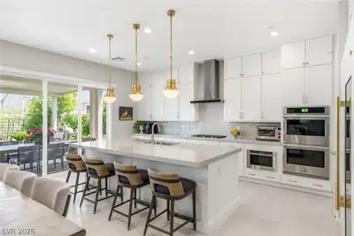 10196 Sequoia Glen Avenue Las Vegas, NV 89166