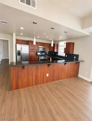 150 Las Vegas Boulevard 2213 Kitchen