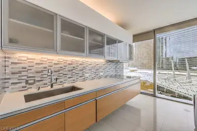 3726 Las Vegas Boulevard 603 Kitchen