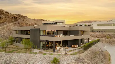 625 Sleeping Dragon Drive Henderson, NV 89012
