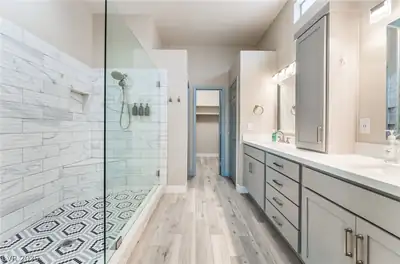 2608 Ironside Drive, Las Vegas, NV 89108 Primary Bathroom