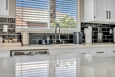 4829 Canary Diamond Avenue, Las Vegas, NV 89139 Kitchen