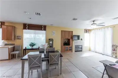 2326 Bahama Point Avenue, North Las Vegas, NV 89031 Dining Area