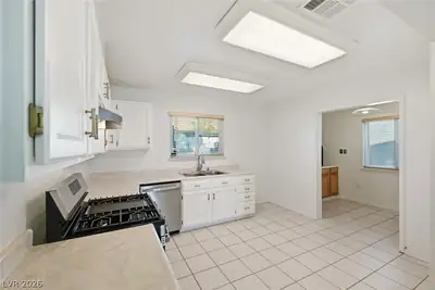 1859 Priscilla Street, Las Vegas, NV 89156 Kitchen
