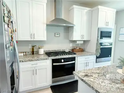 1921 Lewis Bay Avenue, North Las Vegas, NV 89084 Kitchen