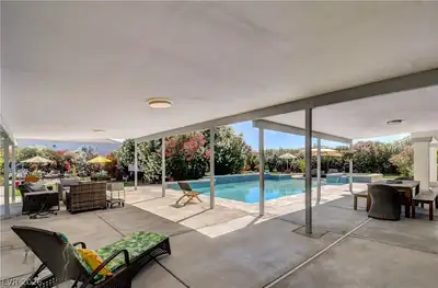 4005 West Richmar Avenue Patio