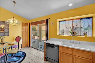 7608 Haskell Flats Drive, Las Vegas, NV 89128 Kitchen