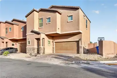 4107 Walnut Star Lane, Las Vegas, NV 89115 Front of Structure