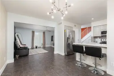 700 Tam O Shanter, Las Vegas, NV 89109 Kitchen