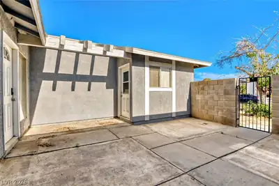 6459 Aclare Avenue Patio