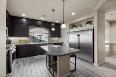 6026 Montana Peak Avenue, Las Vegas, NV 89139 Kitchen