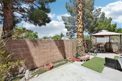 5804 Chisolm Trail, Las Vegas, NV 89118 Patio